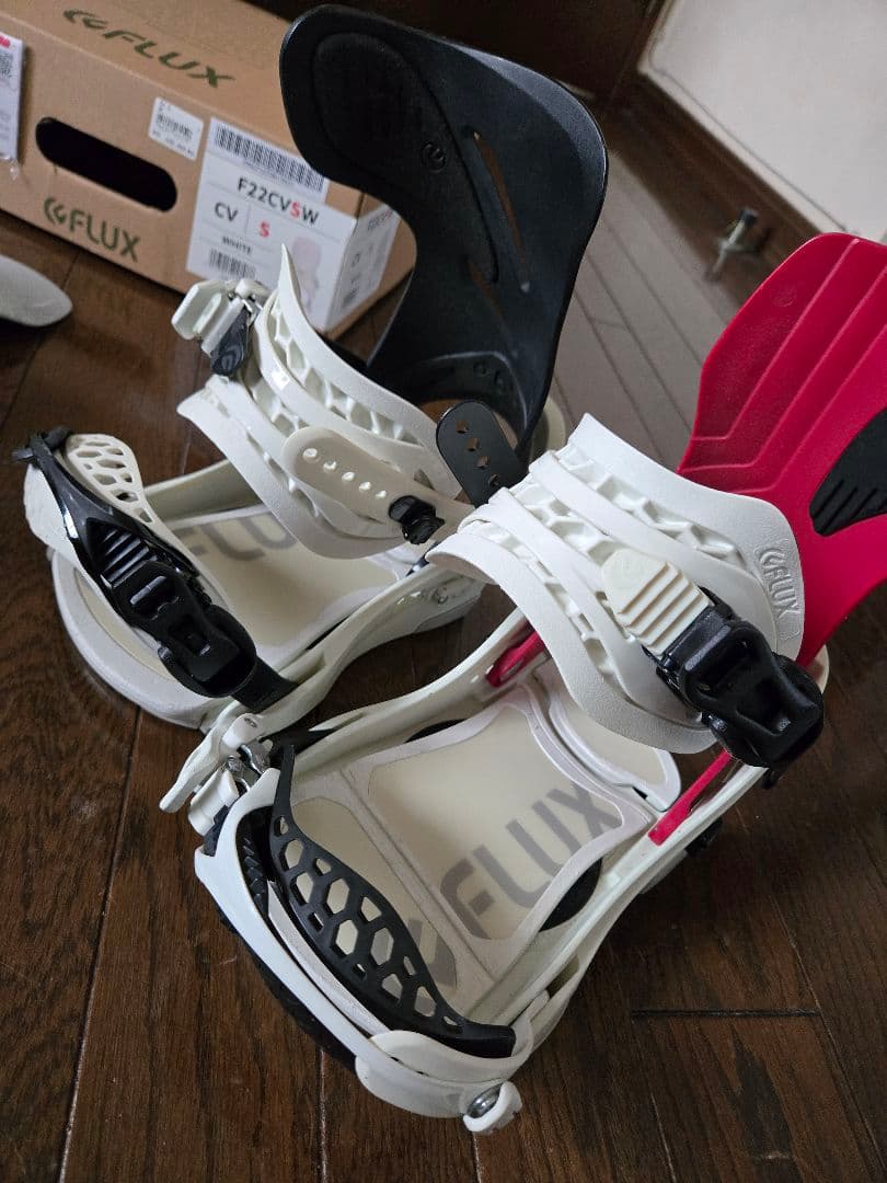 FLUX CV　Sサイズ　 ハイバック、ストラップカスタムあり