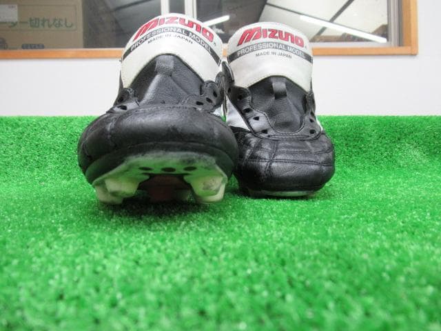 シューズ MORELIA