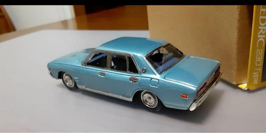 アンチモニー　アドバンスピリット　セドリック　230タイプ　1/43