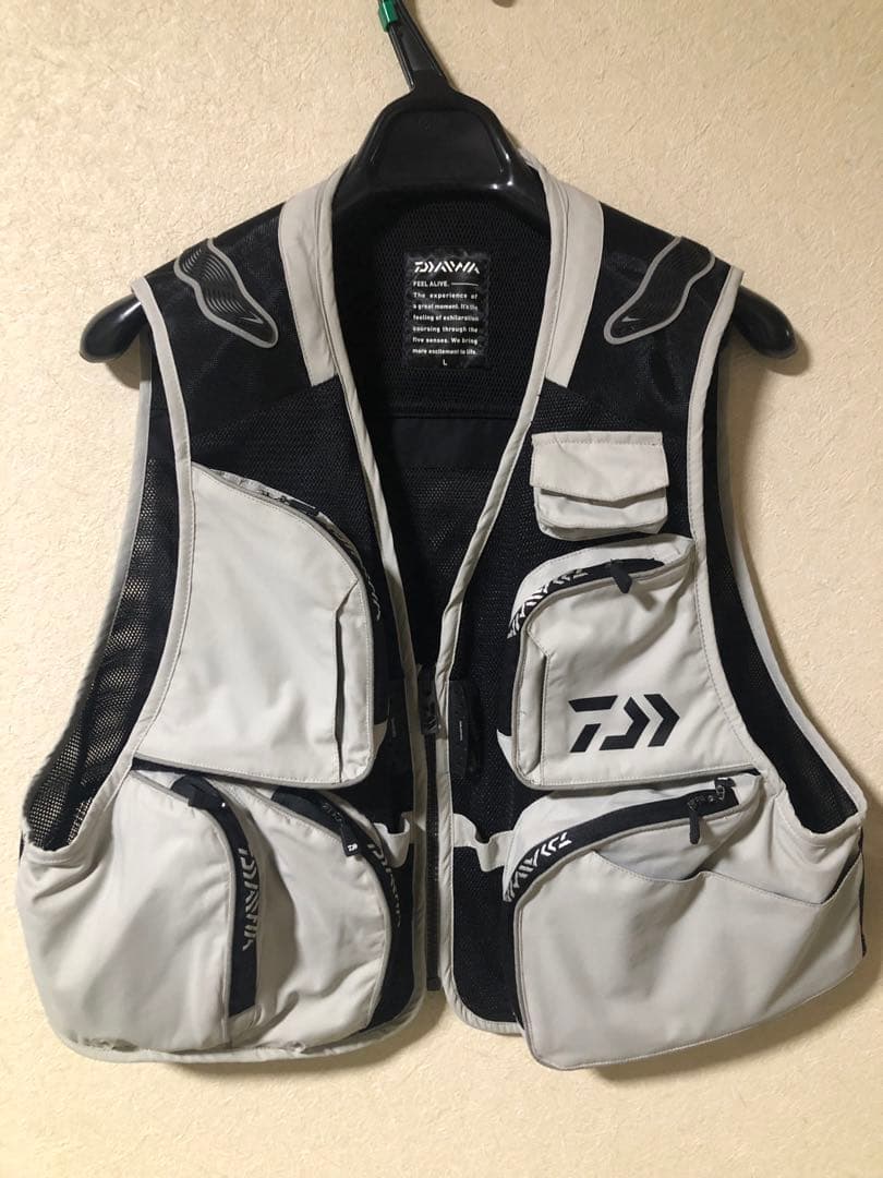 DAIWA フィッシングベスト Lサイズ