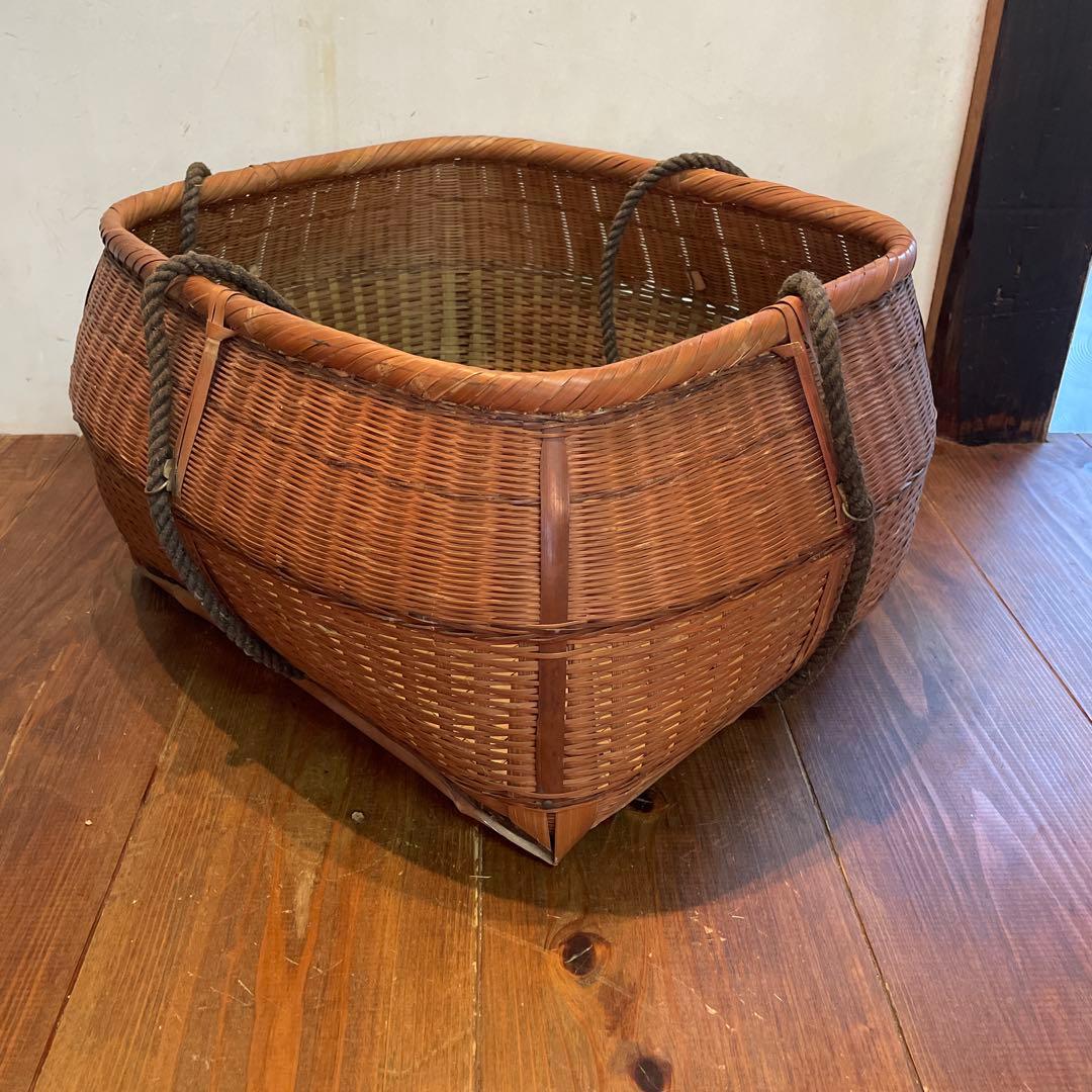 美品　レトロ　竹籠　バスケット　編み籠　収納　かご　大きいサイズ　インテリアに