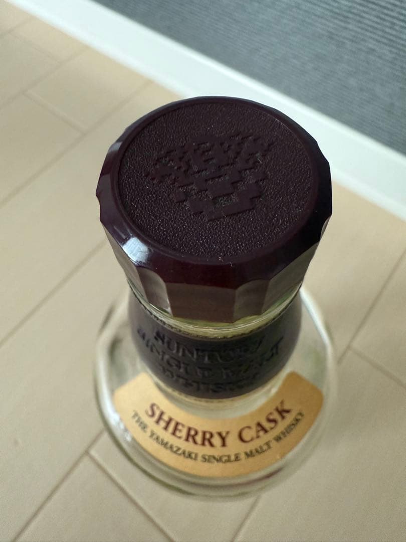 山崎 サントリー シングルモルトウイスキー シェリーカスク 2010 空瓶