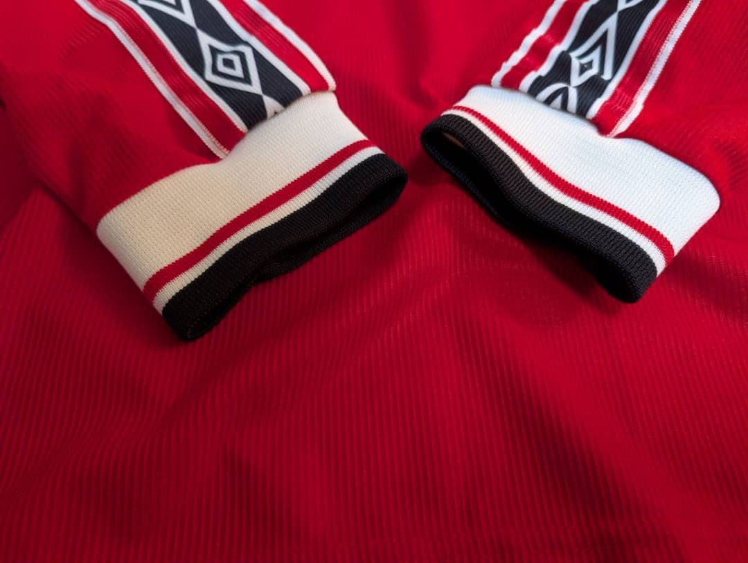 伝説【トレブル 達成】UMBRO マンチェスターユナイテッド長袖UF英国製