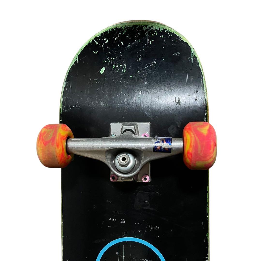 ガール スケボー　8インチ ベンチャー　スピットファイヤ　コンプリート