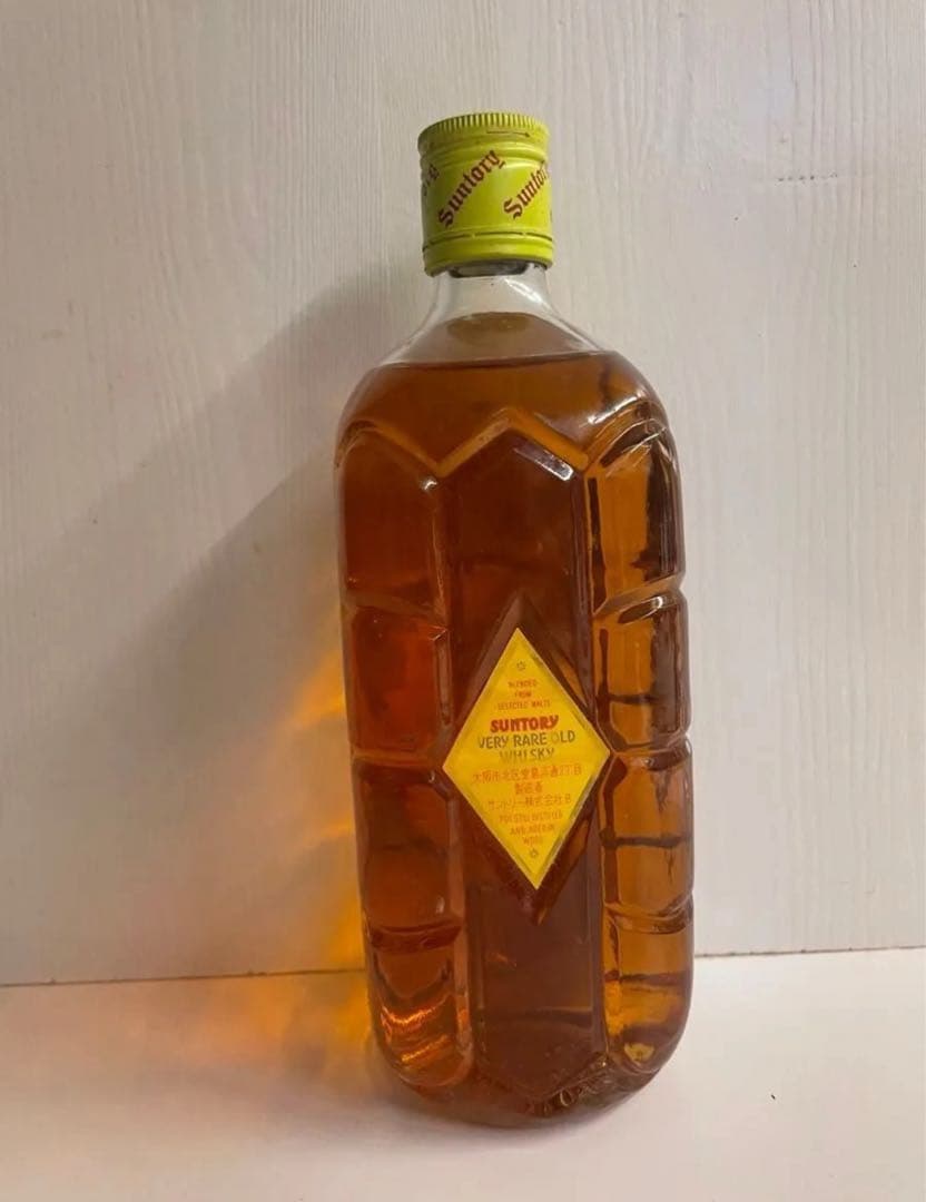 希少　特級　サントリー角瓶　1970年代　ウイスキー　古酒　終売品