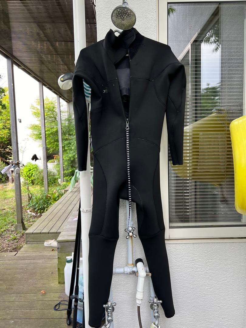 【2025年5月鎌倉店購入】R1ウェットスーツ　メンズMSサイズ