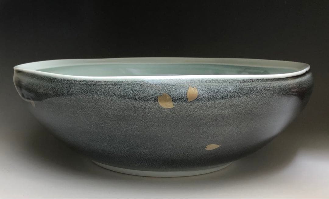 末岡信彦作　釉描色絵桜魚水面図鉢 共箱　日本美術　皿　インテリア　藤本能道愛弟子