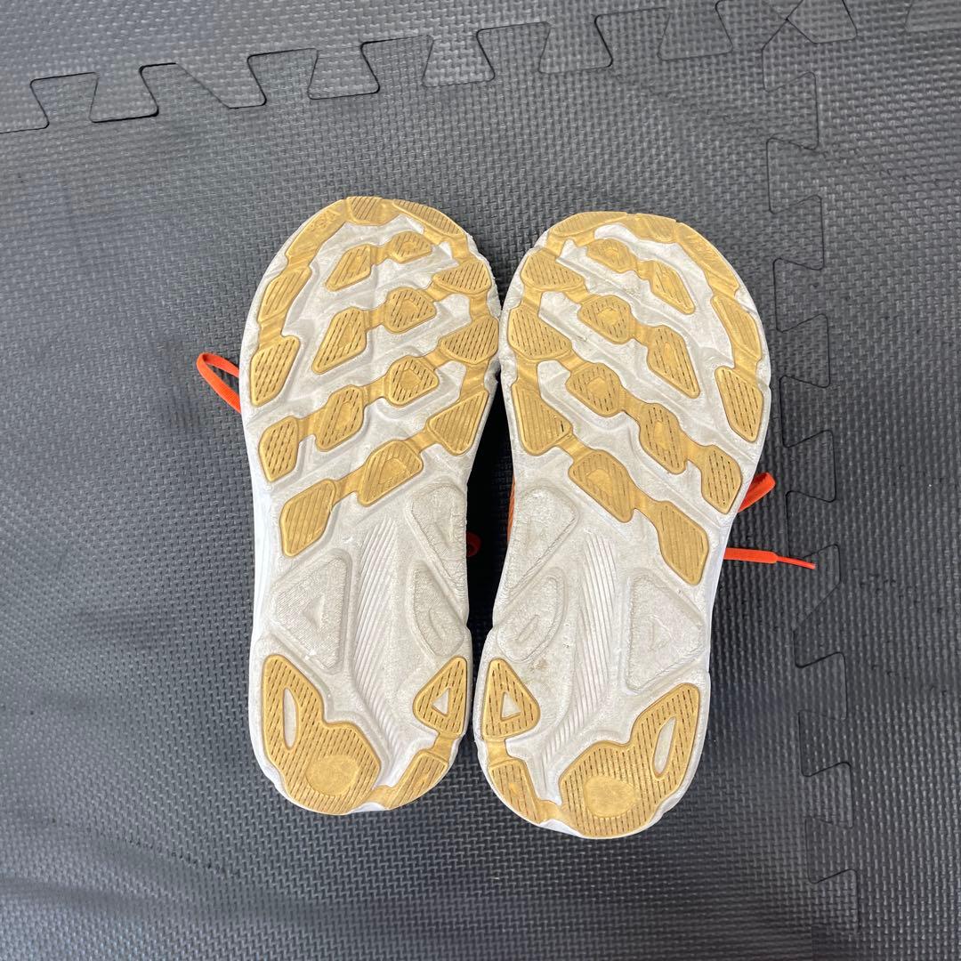 HOKA ONE ONE（ホカ オネオネ）CLIFTON 9 サイズ26.5