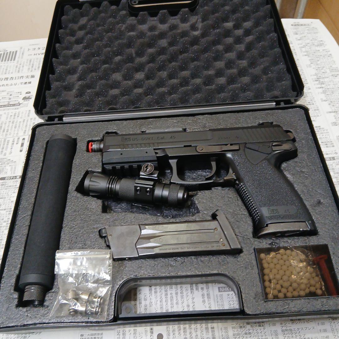 東京マルイ　ソーコム　消音，ライトトリガープルカスタム　社外 サイレンサー付き