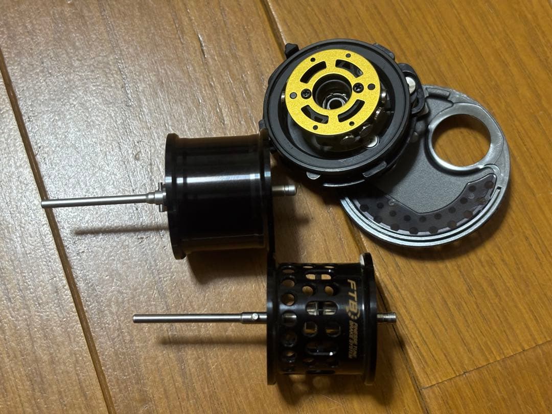 シマノ カルカッタコンクエストBFS HG アベイルシャロースプール