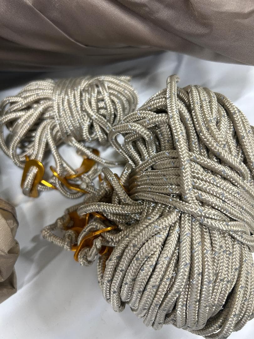 M-②【訳ありused】フレームワンタッチテント 6人用 ロッジ型