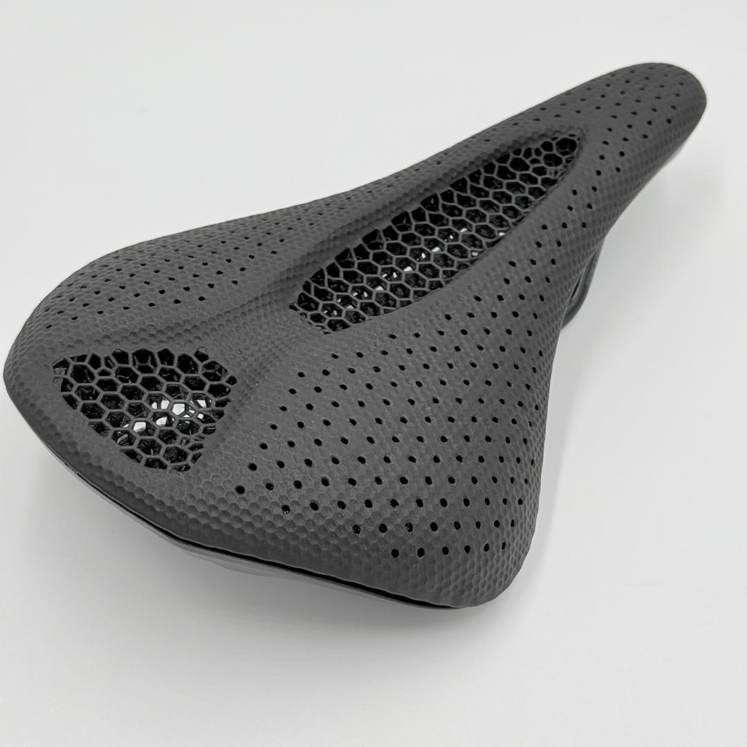 新車取り外し　スペシャライズド POWER PRO WITH MIRRORサドル