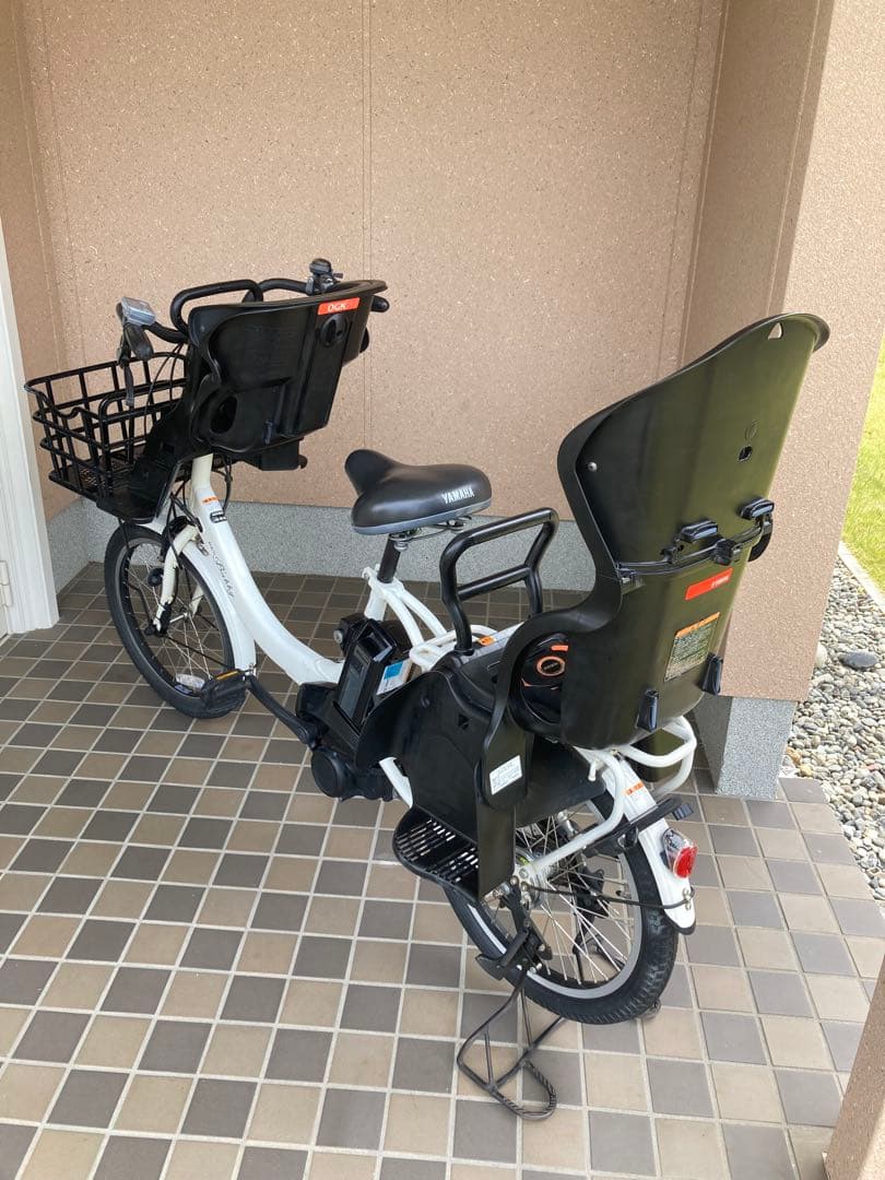 電動アシスト自転車　ヤマハ パスバビーアン20インチ 子供乗せ 3人乗り 白色