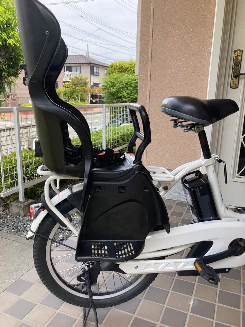 電動アシスト自転車　ヤマハ パスバビーアン20インチ 子供乗せ 3人乗り 白色