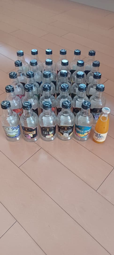 カクテルバー　空瓶　手渡しのみ