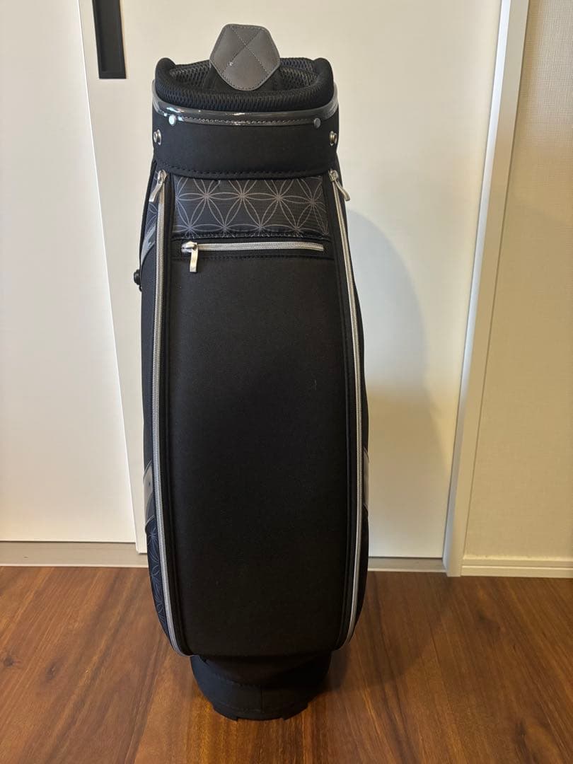 ほぼ新品　Callaway　レディースキャディバッグ　ブラック