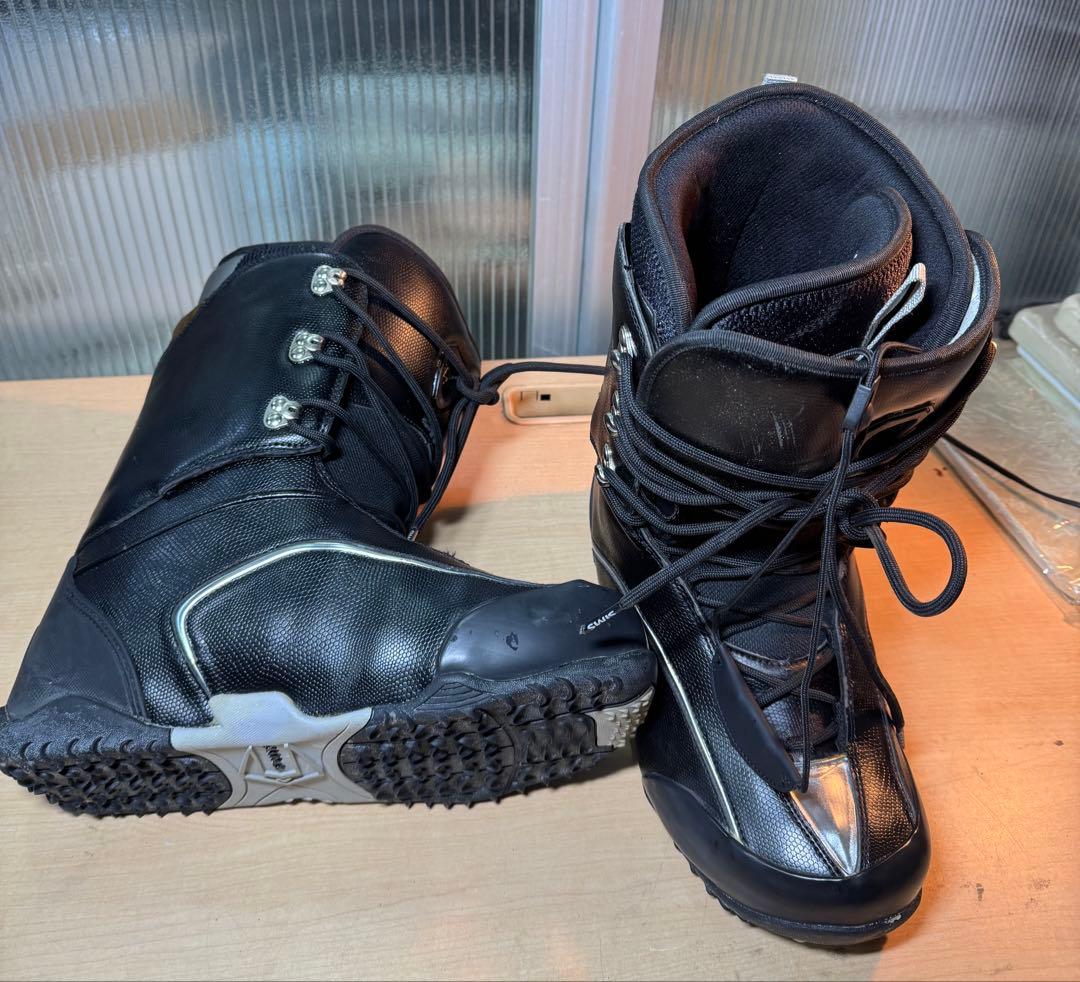 状態良好なブラックSIMSプロ仕様スノーボードブーツ、サイズ30CM