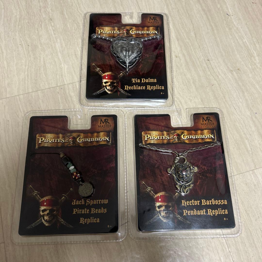 パイレーツオブカリビアン　レプリカ　3点セット！ネックレス　髪飾り　ペンダント