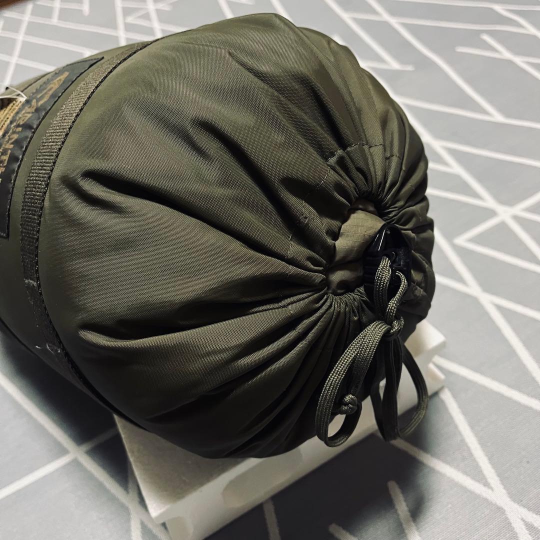 CARINTHIAディフェンス1 トップ寝袋シェラフ／Mサイズ185