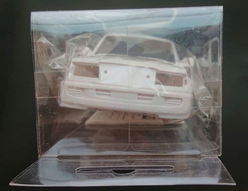 ミニッツ ランドクルーザー ホワイトボディ