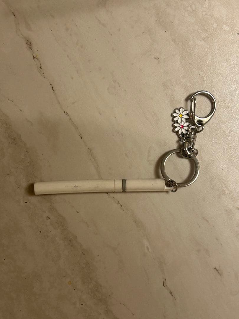 チェンソーマン　タバコ　キーホルダー　easy revenge 姫野　グッズ