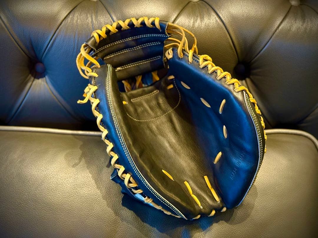 アトラクト 硬式　キャッチャーミット　貴重