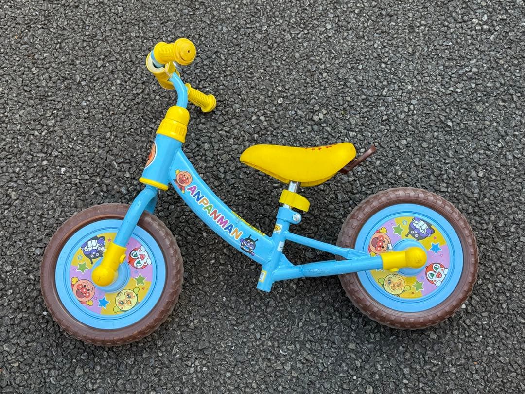 早い者勝ち！ アンパンマン ちゃりんくるトレーナー ストライダー キックバイク