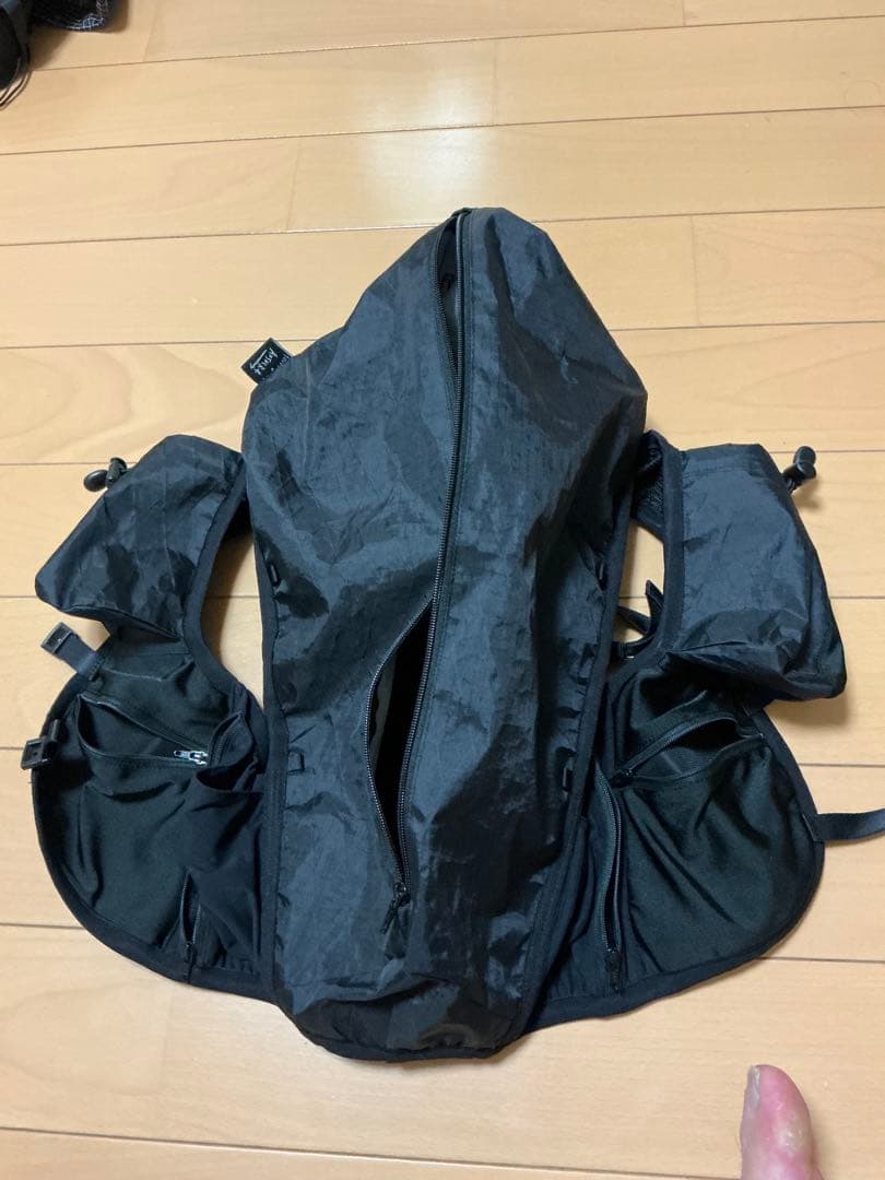 【answer4】FOCUS Light Plus ブラック M