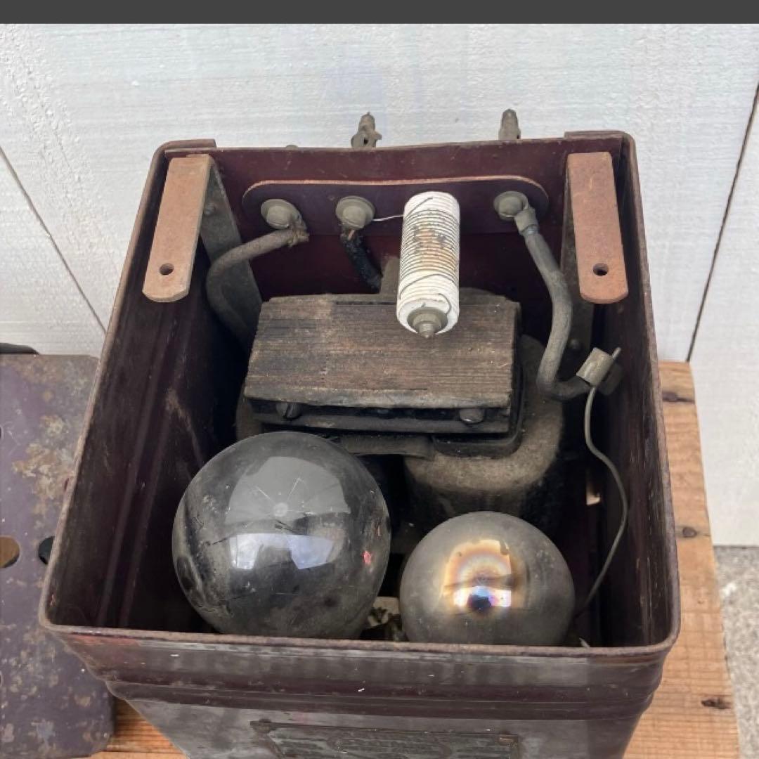 Washington Rectifier　バッテリーでしょうか　よくわかりません