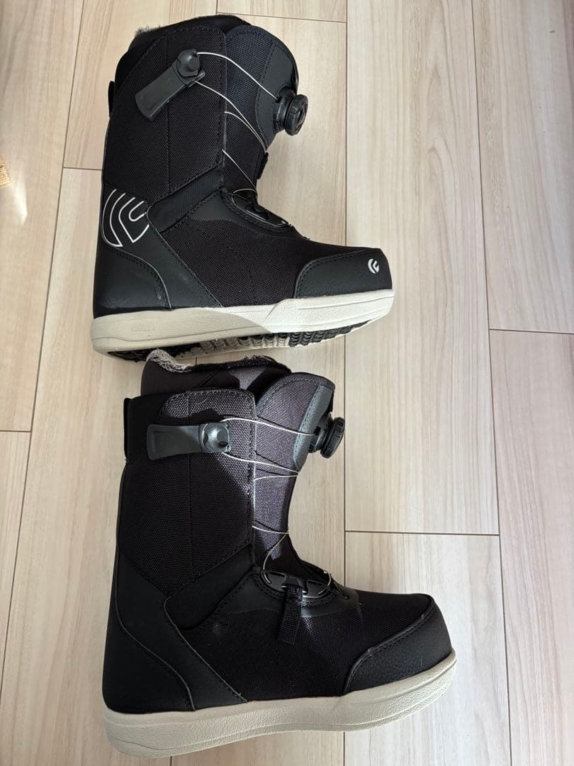 美品　FLUX スノーボードブーツ ブラック　FL-BOA