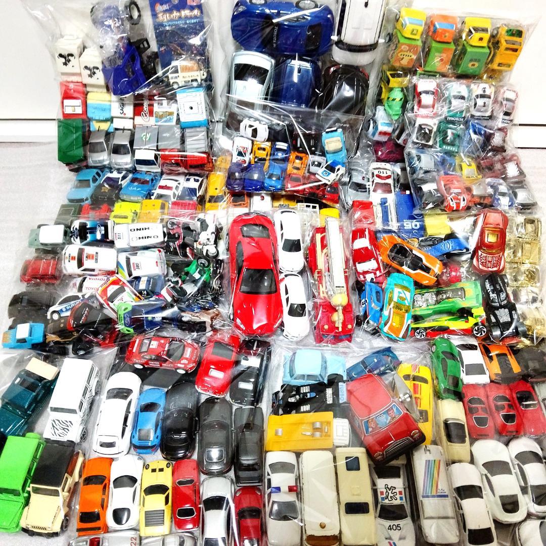 ミニカーまとめ売り　200台　トミカ　ホットウィール　ヴィンテージ　チョロＱなど
