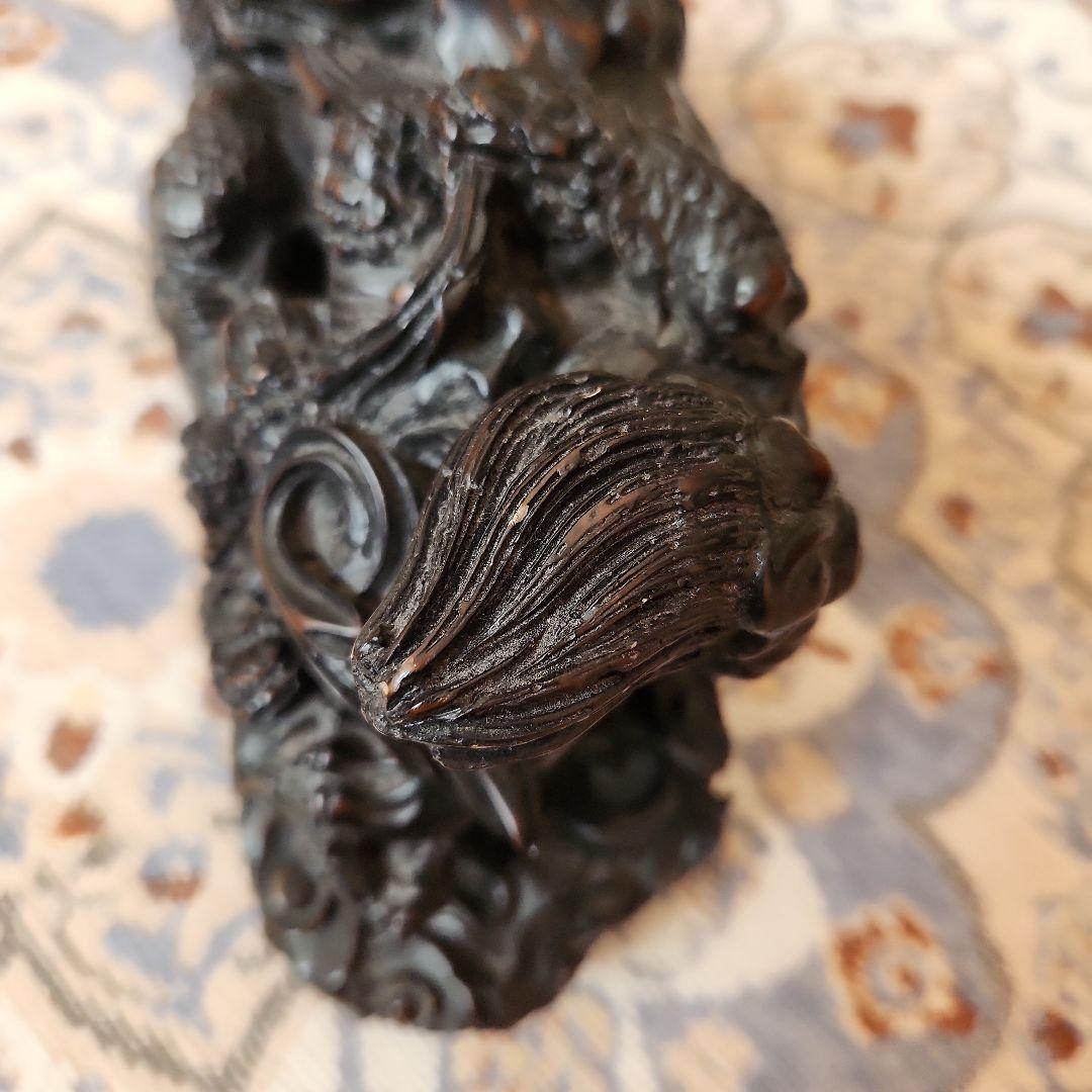 中国8匹の子持ち獅子置物