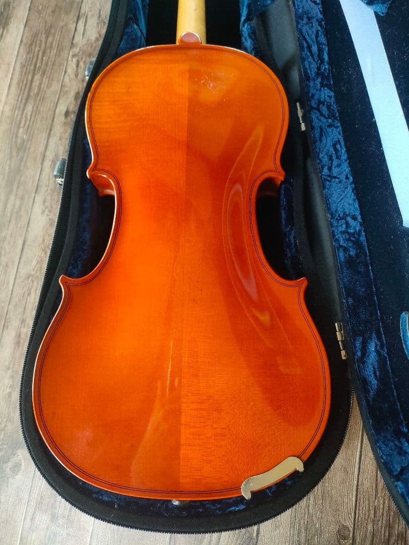 ARS MUSIC　チェコ　アースミュージック №024 4/4 2011年製