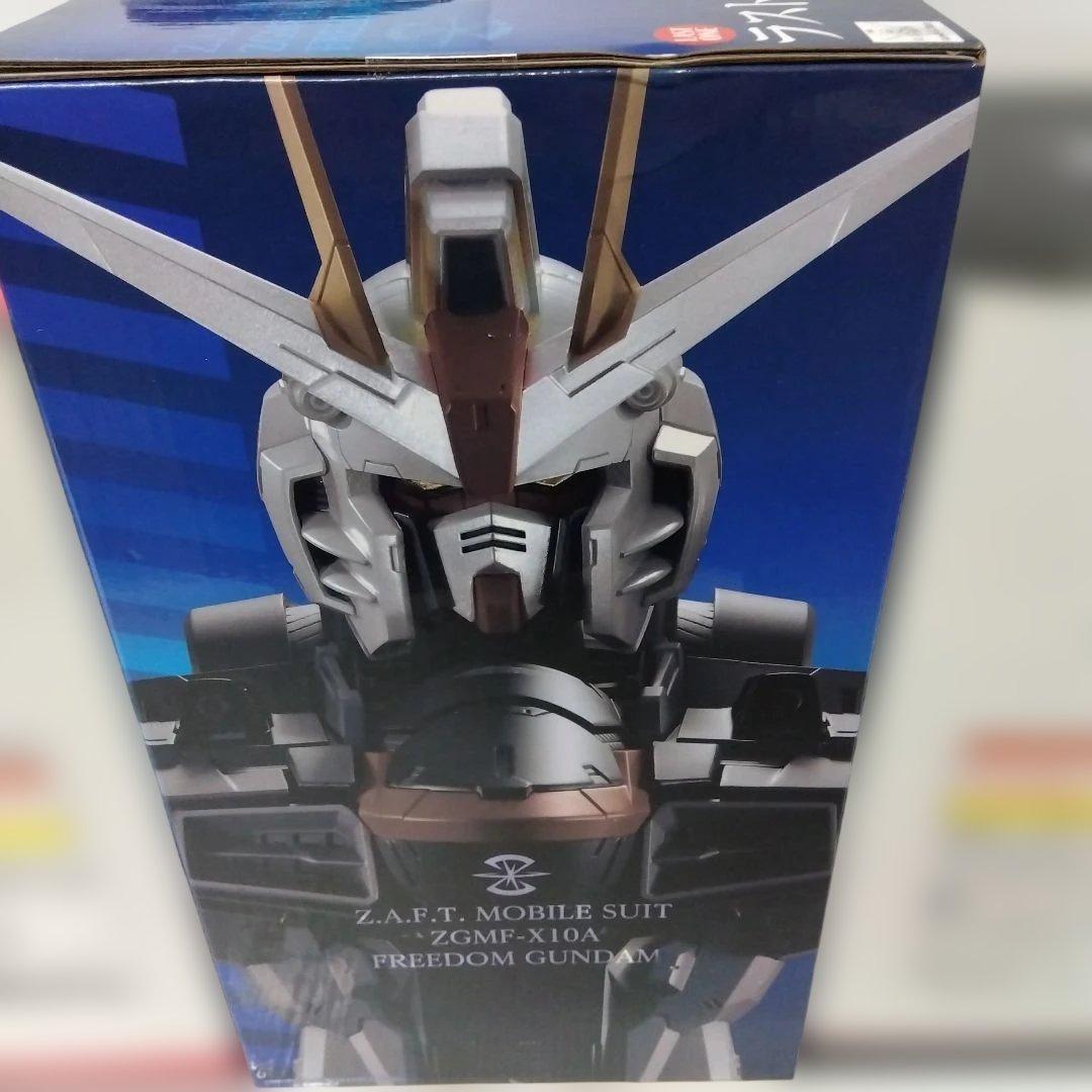 フリーダムガンダムラストワン賞１BOX スレッタ•マーキュリーフィギュア2BOX