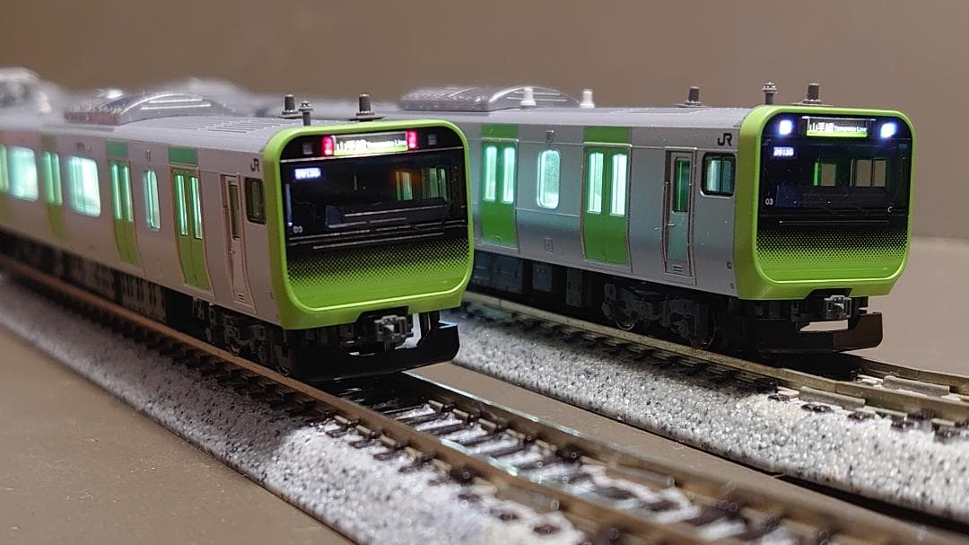 E325系山手線7両（全車室内灯付き）