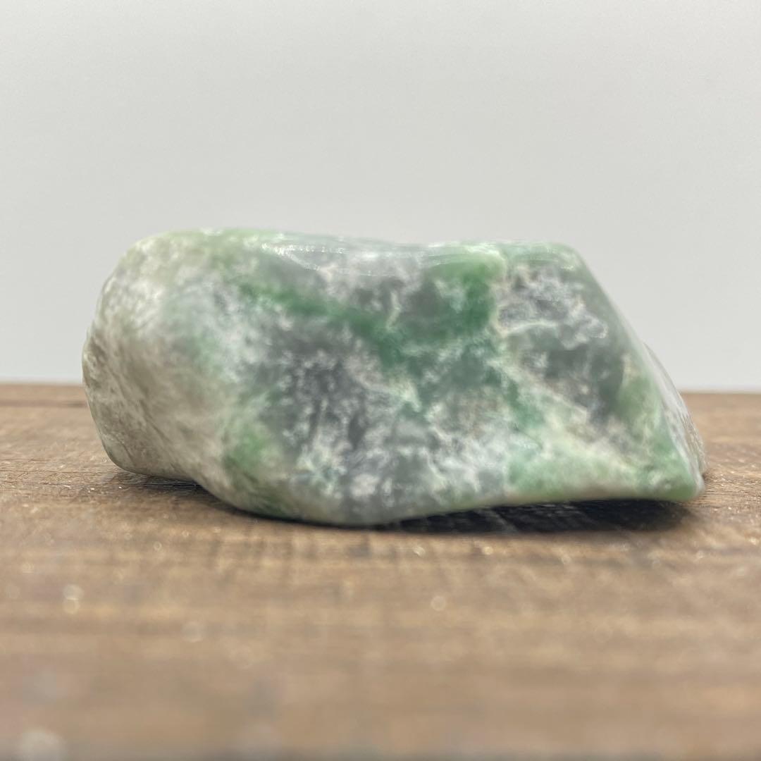 【G096】糸魚川産　翡翠　37g　天然石　原石　ヒスイ　パワーストーン　素材