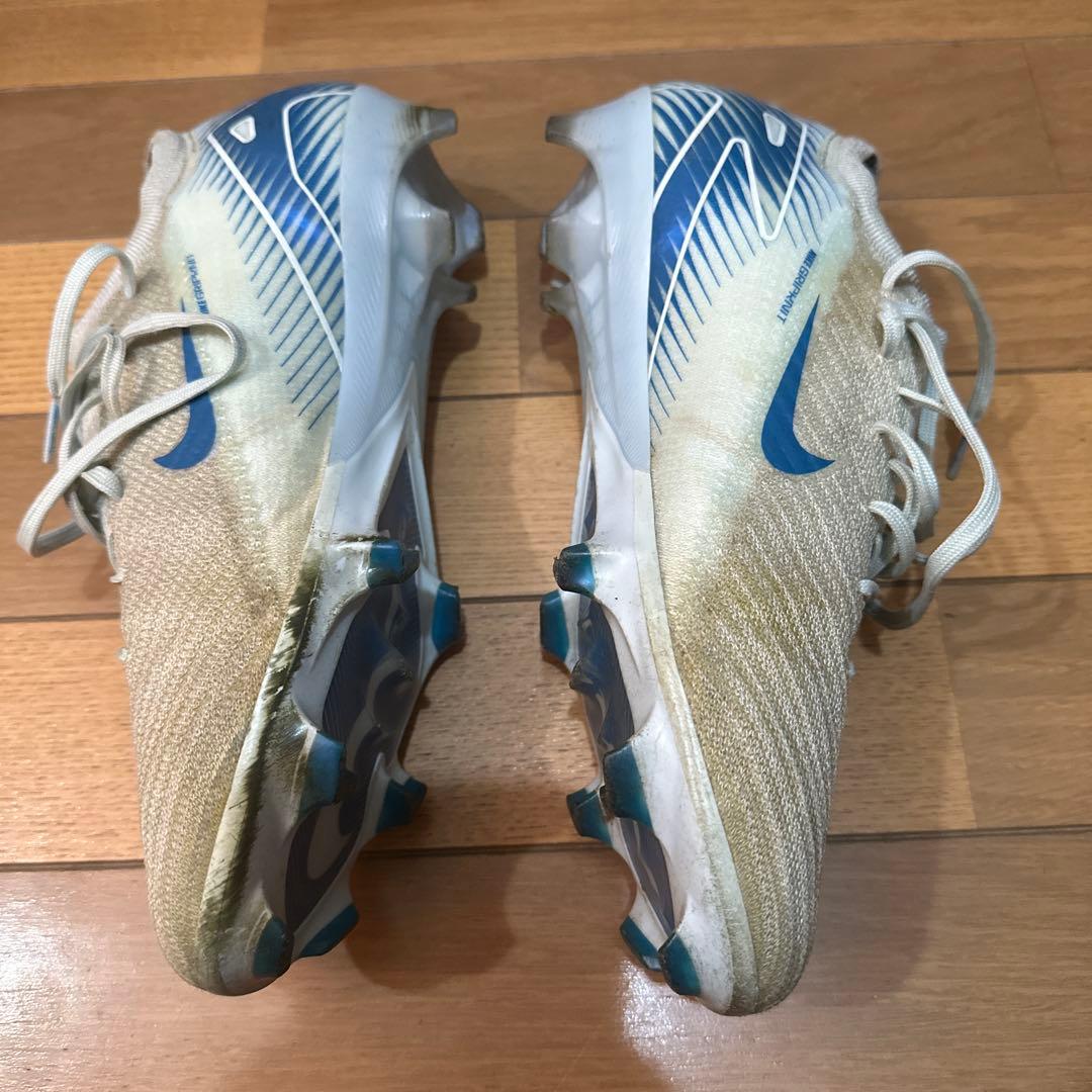 ナイキ ズーム ヴェイパー 16 PRO FG