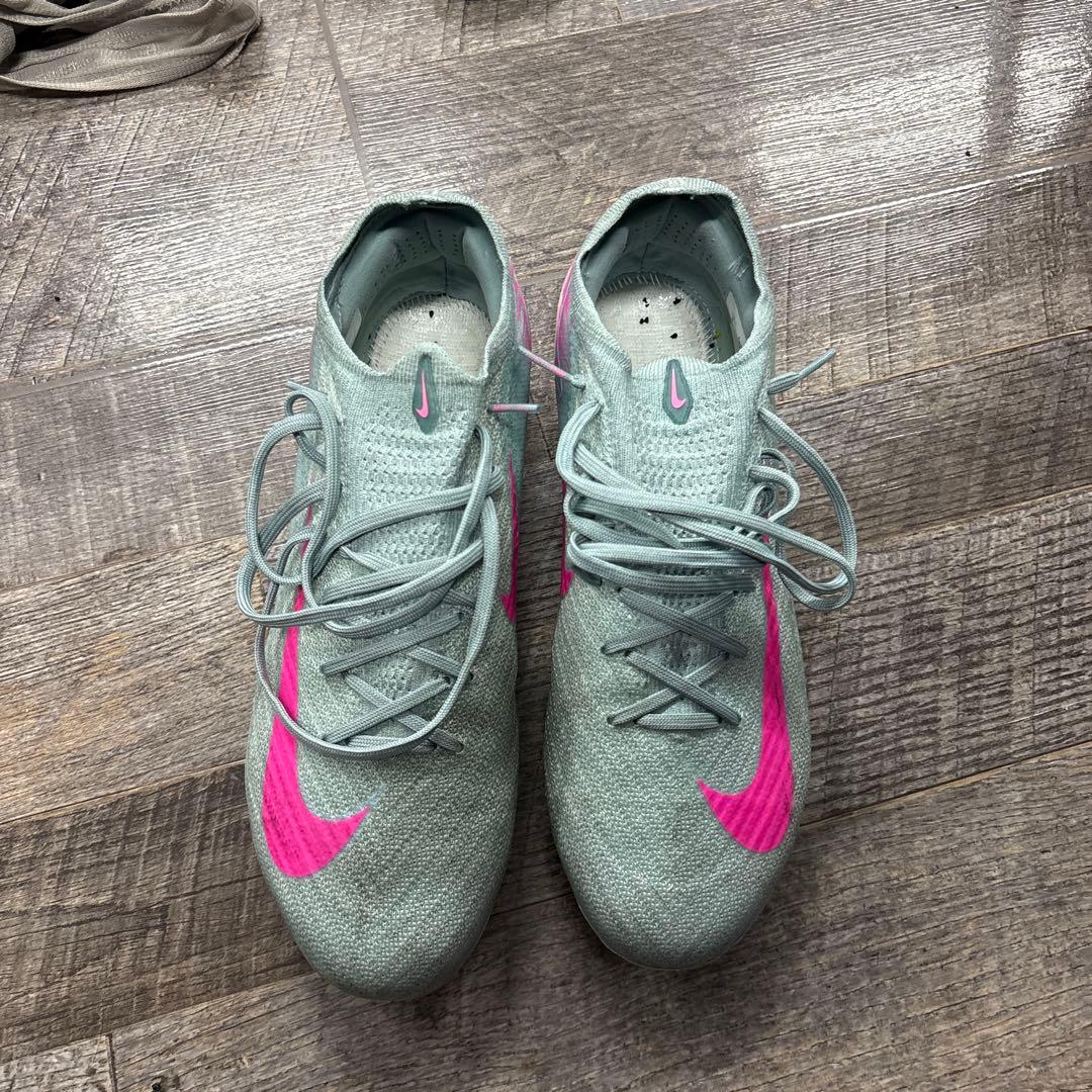 Nike サッカーシューズ グレー/ピンク インソール無し