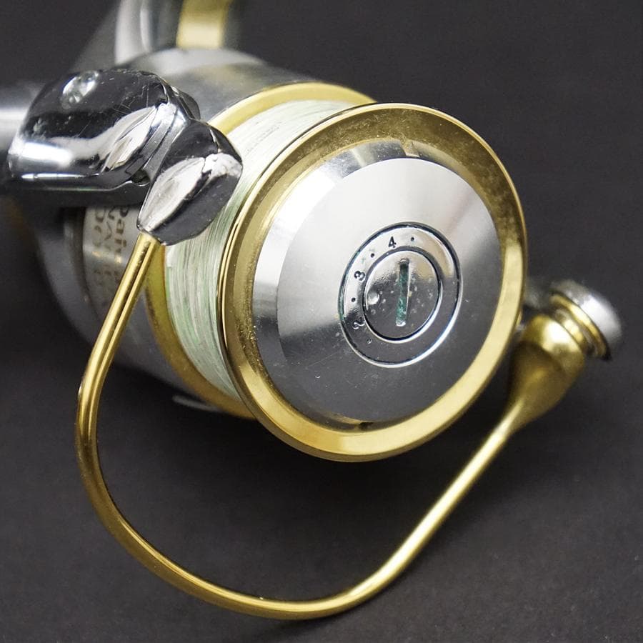 ダイワ DAIWA トーナメントX 2500LBA リール 釣具 レバー付