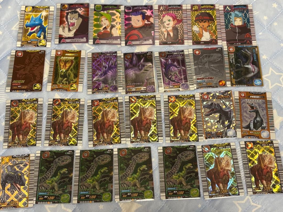 恐竜キング　レアカード　117枚　一覧表付き