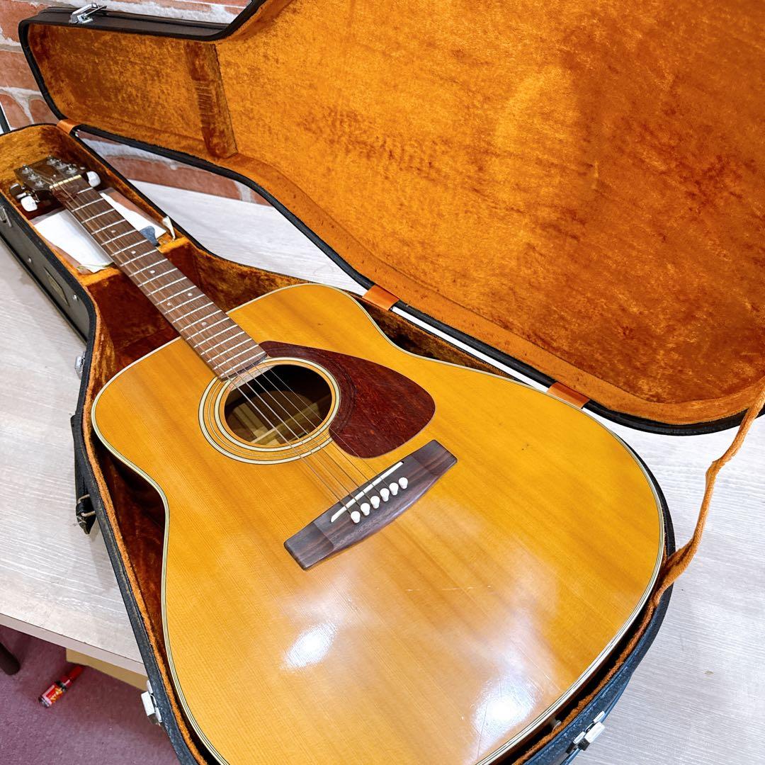 送料む無料！ヤマハ FG-210 アコースティックギター ハードケース付き