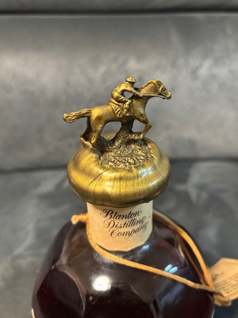 Blanton's ブラントン シングルバレル バーボン