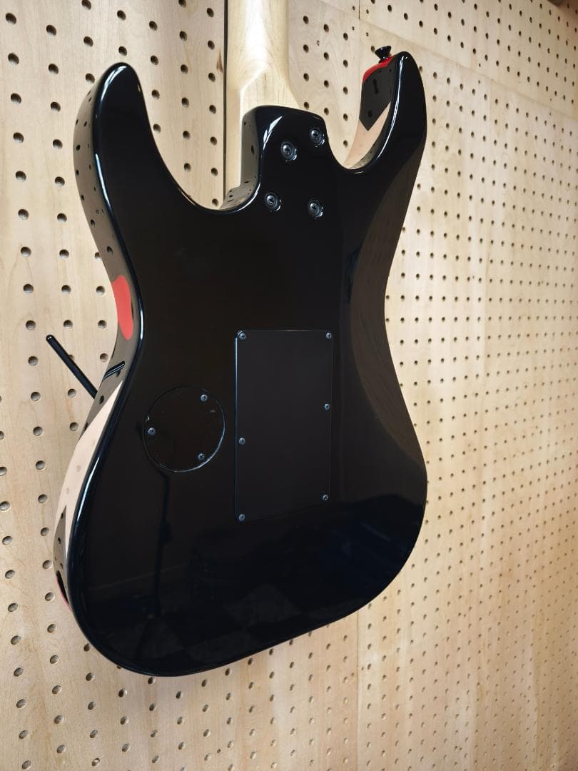 ☆彡EDWARDS E-KAMIKAZE-I ジョージ・リンチモデルとケース