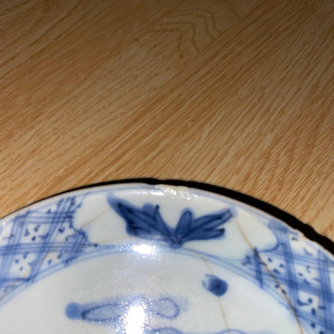 初期伊万里　染付芙蓉草鳥文皿　1620年頃