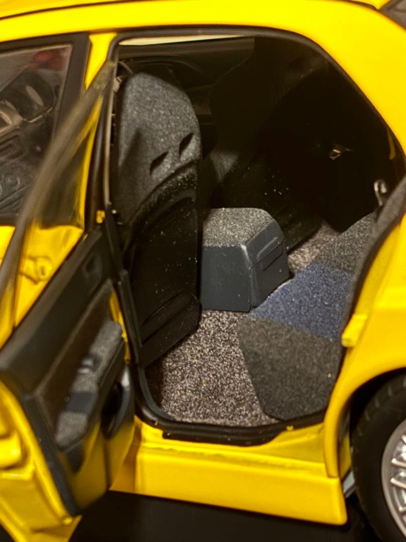 オートアート 1/18 MITSUBISHI 三菱 ランサーエボリューション 7