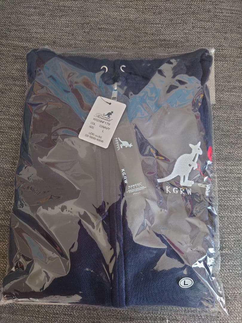 日向坂46　宮田愛萌　油絵アート　額縁　パーカー　　ミニ写真集