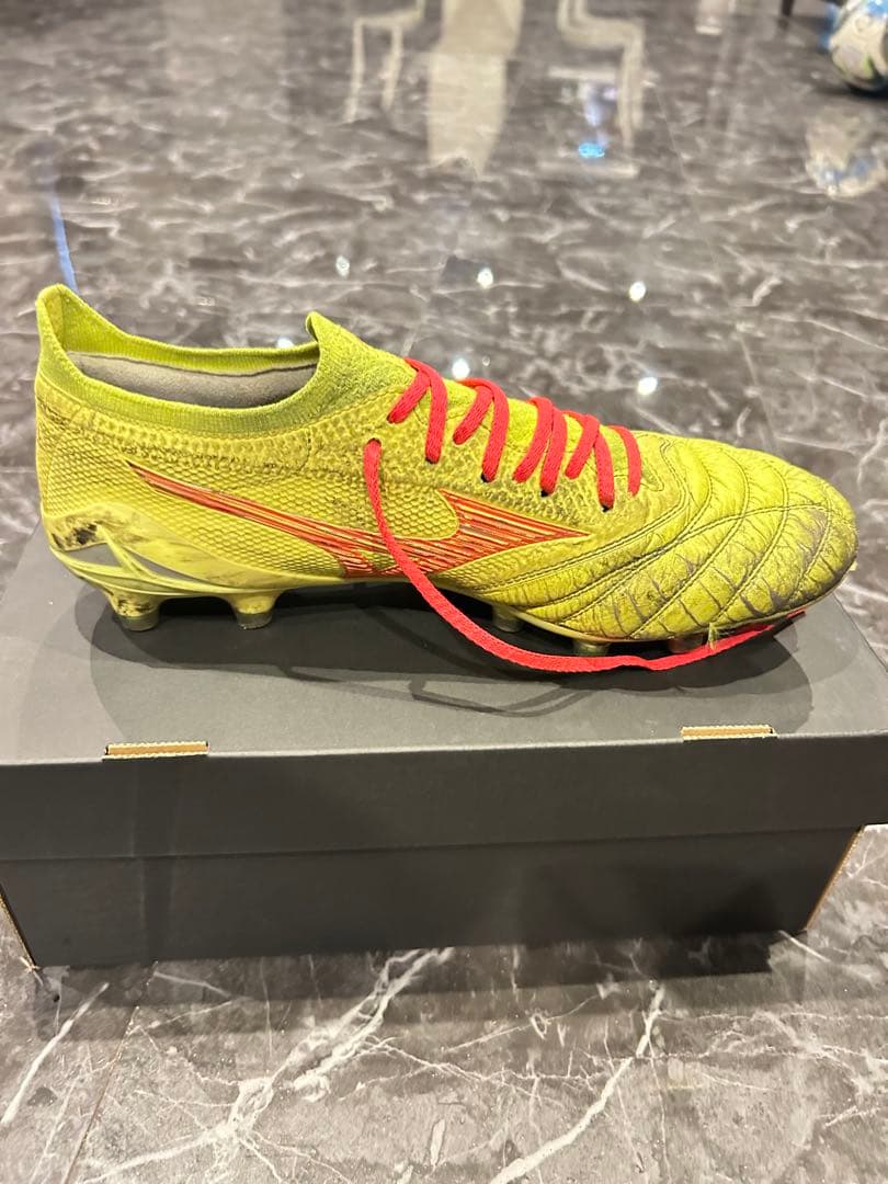 MIZUNO ミズノ モレリア ネオ4 JAPAN イエロー 27cm