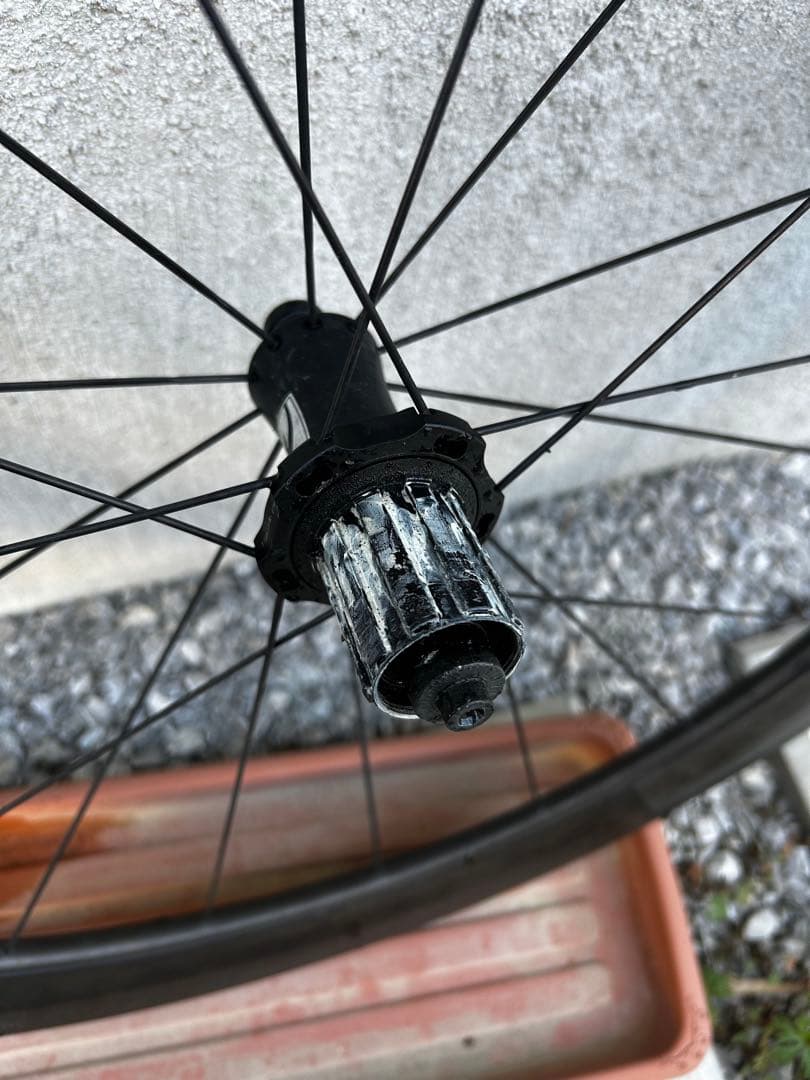 STRIKE SLG チューブレスホイル