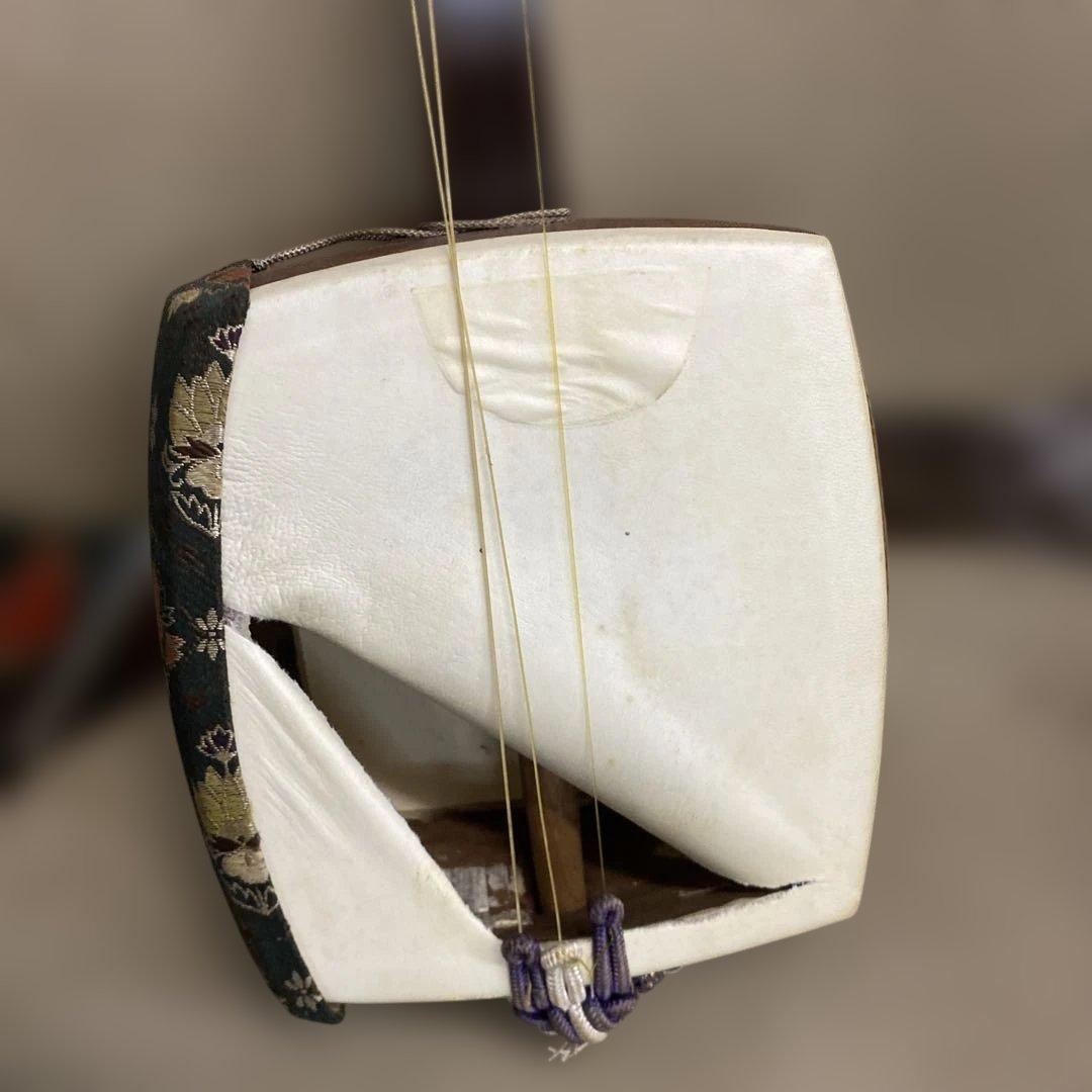 三味線本体 破れ、弦切れ有り 和楽器　ジャンク