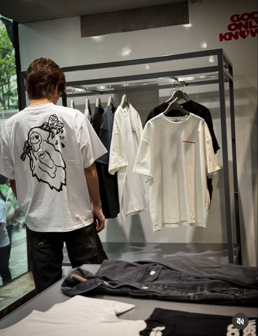 Mサイズ GOD ONLY KNOWS ANGEL Tシャツ ブラック 岩田剛典